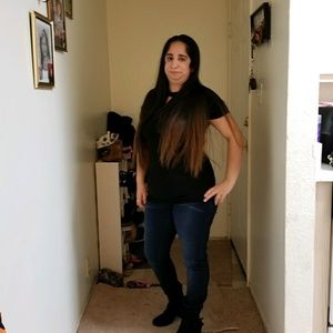 Meet your Posher, Carla